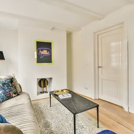 Spiegelgracht With Canal View Гостевой дом Амстердам