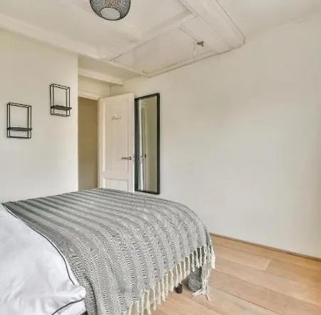 Spiegelgracht With Canal View Konukevi