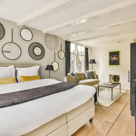 Spiegelgracht With Canal View Gasthof 3*