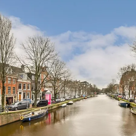 Spiegelgracht With Canal View Gasthof