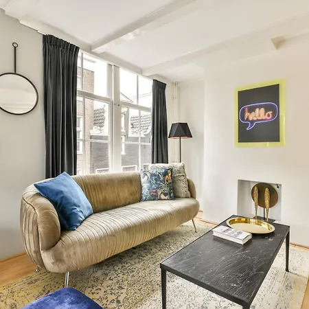 Spiegelgracht With Canal View 3*