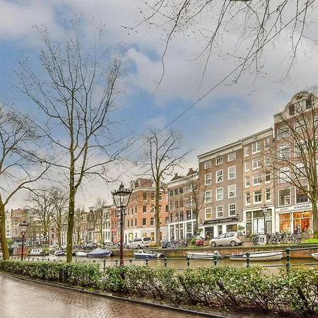 Spiegelgracht With Canal View Bed and breakfast Ámsterdam