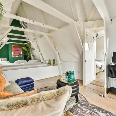 Spiegelgracht With Canal View Bed and breakfast Ámsterdam